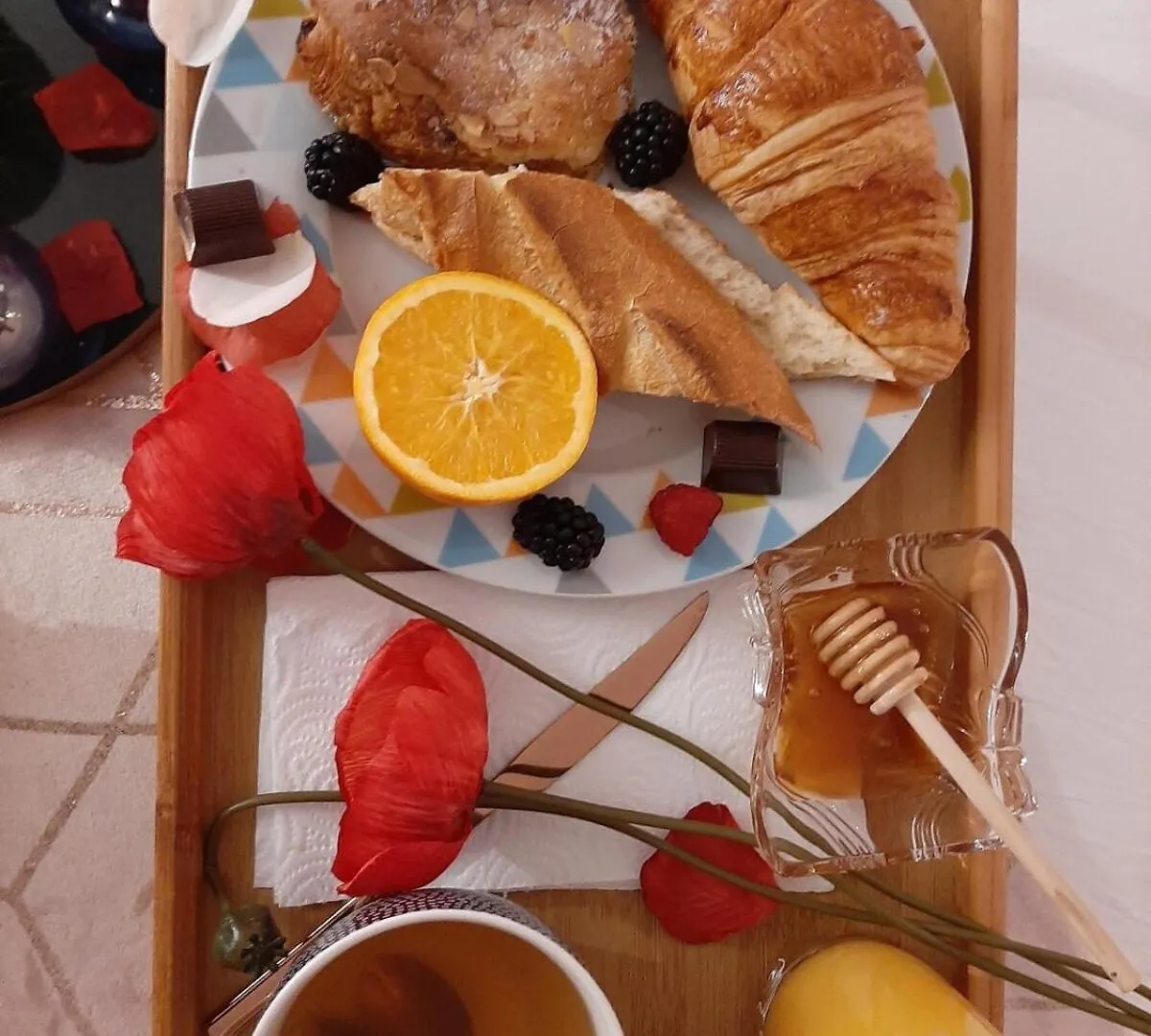 Luxury Republique Apartment Paris