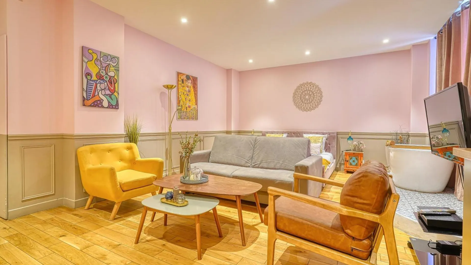 Apartament Luxury Republique